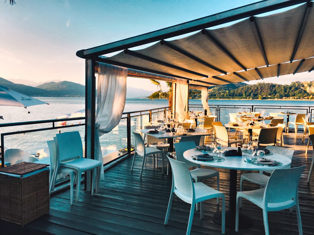 Passaggio terrace by the sea